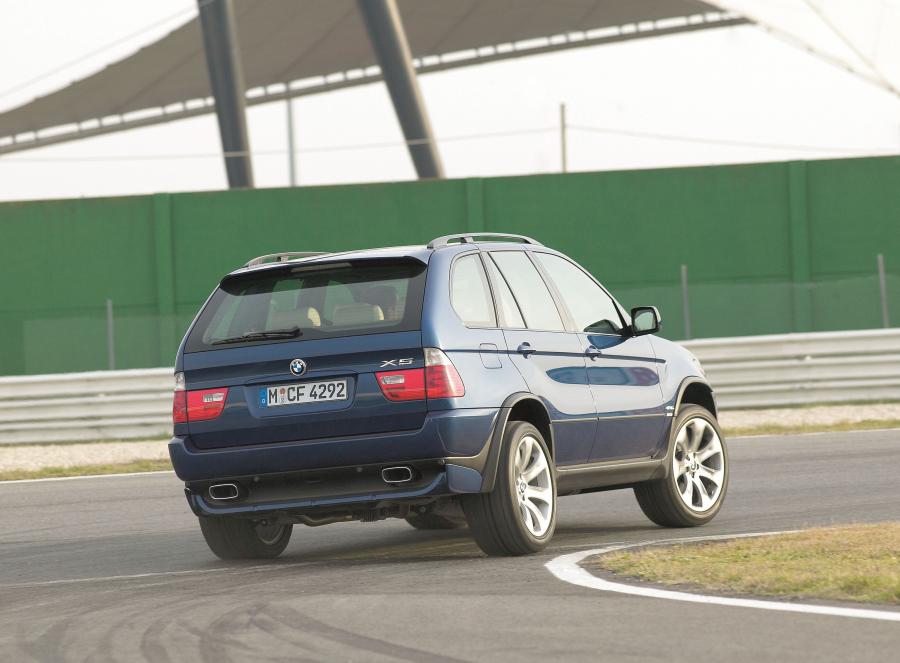  BMW X5 4.8is (E53) 2004 года  (WW) (фото 12 из 29)